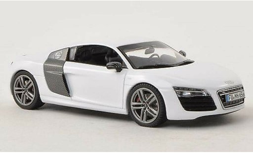Audi R8 coupe 1/43 Schuco Facelift white diecast model cars