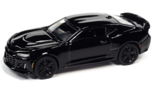 Chevrolet Camaro 1/64 Auto World ZL1 black 2019 diecast model cars