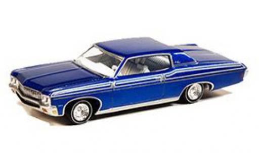 Chevrolet Impala 1/64 Auto World Sport Coupe metallise blue 1970 diecast model cars