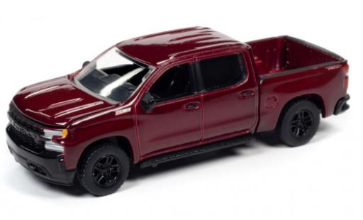 Diecast model cars Chevrolet Silverado 1/64 Auto World Z71 Douane Trail Boss metallise red foncé 2019 Chevrolet Silverado 1/64 Auto World Z71 Douane Trail Boss metallise red foncé 2019 diecast model cars
