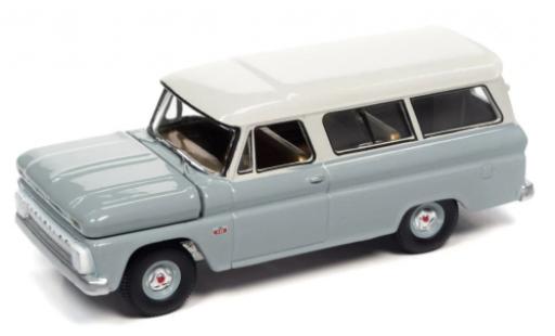 Chevrolet Suburban 1/64 Auto World grey clair/white 1966 diecast model cars