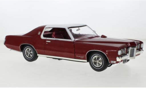 Pontiac Grand Prix 1/18 Auto World red/white 1969 diecast model cars