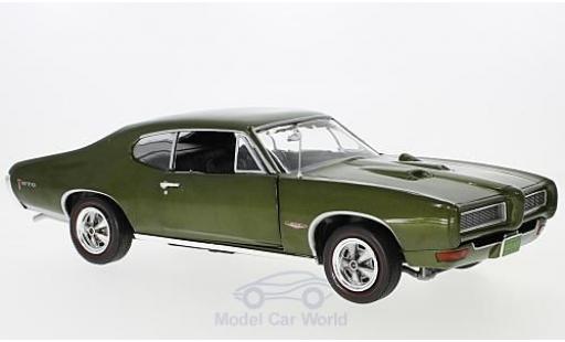 Diecast model cars Pontiac GTO 1/18 Auto World Hardtop metallic green 1968 Pontiac GTO 1/18 Auto World Hardtop metallic green 1968 diecast model cars