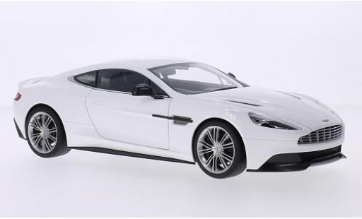 Diecast model cars Aston Martin Vanquish 1/18 AUTOart white RHD 2015 Aston Martin Vanquish 1/18 AUTOart white RHD 2015 diecast model cars