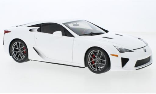 Diecast model cars Lexus LFA 1/18 AUTOart white 2010 Lexus LFA 1/18 AUTOart white 2010 diecast model cars