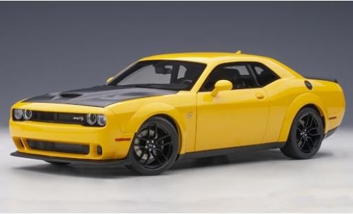 Diecast model cars Dodge Challenger 1/18 AUTOart SRT Hellcat Widebody yellow/matt-black 2018 Dodge Challenger 1/18 AUTOart SRT Hellcat Widebody yellow/matt-black 2018 diecast model cars