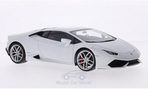 Diecast model cars Lamborghini Huracan 1/18 AUTOart LP610-4 metallic white 2014 Lamborghini Huracan 1/18 AUTOart LP610-4 metallic white 2014 diecast model cars