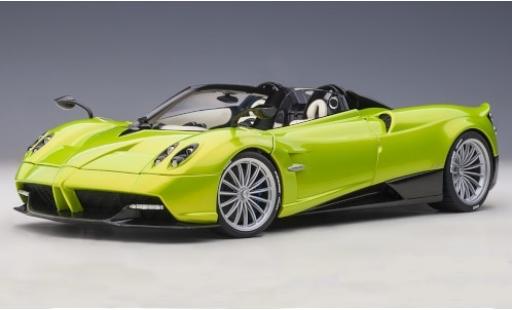 Diecast model cars Pagani Huayra 1/18 AUTOart Roadster metallic green 2017 y compris les Hardtop Pagani Huayra 1/18 AUTOart Roadster metallic green 2017 y compris les Hardtop diecast model cars