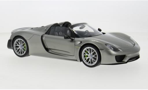 Diecast model cars Porsche 918 1/18 AUTOart Spyder Weissach Package silber 1:18 Porsche 918 1/18 AUTOart Spyder Weissach Package silber 1:18 diecast model cars