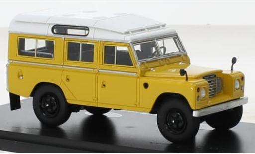 Land Rover 109 1/43 AutoCult Autocult/Avenue 43 Series III gelb/weiss 1975 1:43 diecast model cars