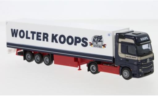 Diecast model cars Mercedes Actros 1/87 AWM 5 GigaSpace/Aerop. Wolter Koops (NL) Remorque de boîte de réfrigération Mercedes Actros 1/87 AWM 5 GigaSpace/Aerop. Wolter Koops (NL) Remorque de boîte de réfrigération diecast model cars
