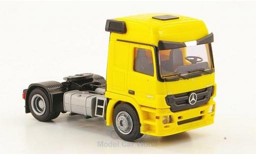 Diecast model cars Mercedes Actros 1/87 AWM MP3 L Zugmaschine yellow Mercedes Actros 1/87 AWM MP3 L Zugmaschine yellow diecast model cars