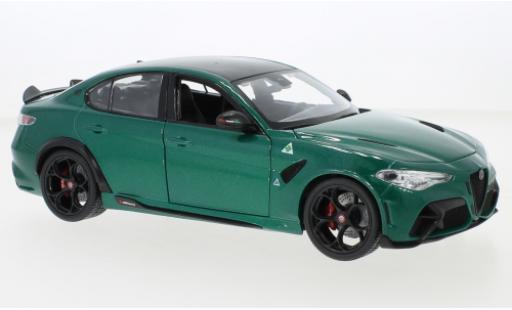 Alfa Romeo Giulia 1/18 Burago GTA metallise green 2020 diecast model cars