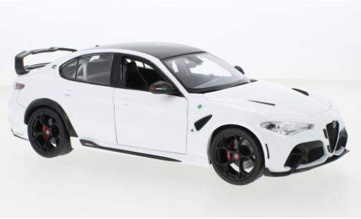 Diecast model cars Alfa Romeo Giulia 1/18 Burago GTAm metallise white 2020 Alfa Romeo Giulia 1/18 Burago GTAm metallise white 2020 diecast model cars