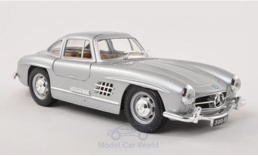 Diecast model cars Mercedes 300 SL 1/24 Burago SL (W198) grey 1954 Mercedes 300 SL 1/24 Burago SL (W198) grey 1954 diecast model cars