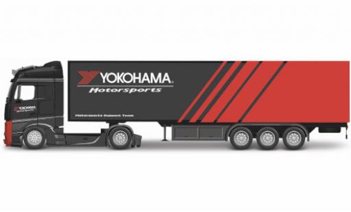 Diecast model cars Mercedes Actros 1/43 Burago Gigaspace black/red Yokohama Motorsports Koffersattelzug Motorsports Support Team Mercedes Actros 1/43 Burago Gigaspace black/red Yokohama Motorsports Koffersattelzug Motorsports Support Team diecast model cars