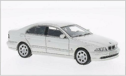 Bmw 520 berline 1/43 Neo i (E39) white 2002 diecast model cars