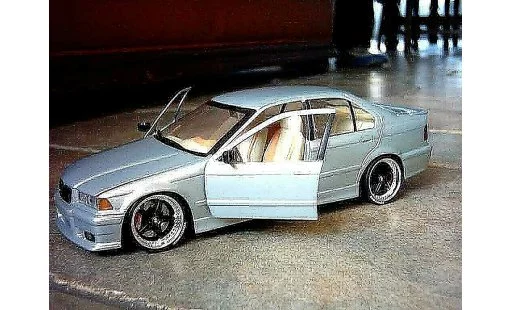 Bmw 318 tuning 1/18 Ut Models E36 is berline jantes racing harts 18 pouces diecast model cars