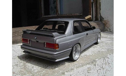 Bmw M3 coupe 1/18 Kyosho E30 grey jantes de m3 e46 avec cerclage chrome diecast model cars