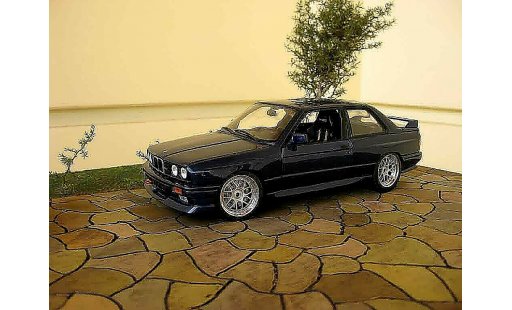 Bmw M3 evo 2 1/18 Minichamps E30 rsi evolution swap moteur v10 diecast model cars