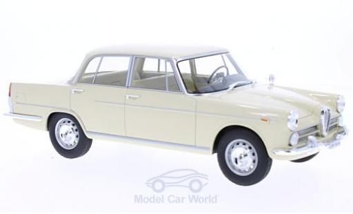 Diecast model cars Alfa Romeo 2000 1/18 BoS Models beige 1958 Alfa Romeo 2000 1/18 BoS Models beige 1958 diecast model cars