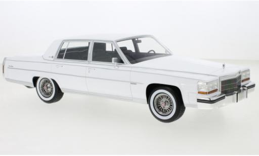 Diecast model cars Cadillac Fleetwood 1/18 BoS Models Brougham white 1982 Cadillac Fleetwood 1/18 BoS Models Brougham white 1982 diecast model cars