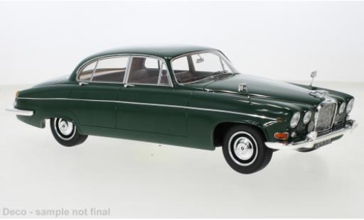 Diecast model cars Jaguar 420 1/18 BoS Models G (Mark X) green foncé 1966 Jaguar 420 1/18 BoS Models G (Mark X) green foncé 1966 diecast model cars