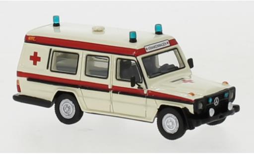 Diecast model cars Mercedes Classe G 1/87 BoS Models G-classe Binz beige Ambulance 1985 Mercedes Classe G 1/87 BoS Models G-classe Binz beige Ambulance 1985 diecast model cars