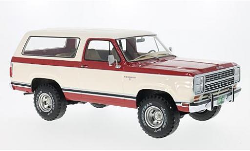 Diecast model cars Dodge RAM 1/18 BoS Models Ramcharger red/white 1979 Dodge RAM 1/18 BoS Models Ramcharger red/white 1979 diecast model cars