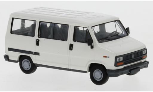 Fiat Ducato 1/87 Brekina Bus white 1982 diecast model cars
