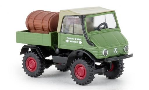 Diecast model cars Mercedes Unimog 1/87 Brekina 421 Weingut Palhuber 1966 plateforme avec Weinfass Mercedes Unimog 1/87 Brekina 421 Weingut Palhuber 1966 plateforme avec Weinfass diecast model cars