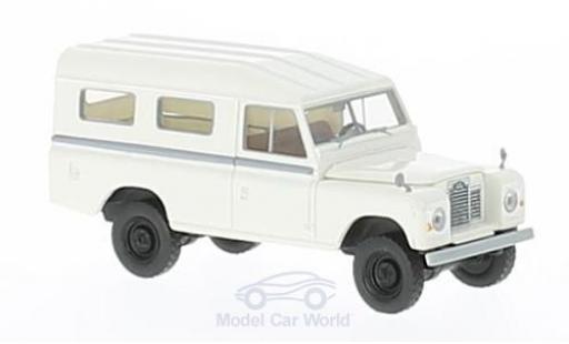 Land Rover 109 1/18 Brekina white diecast model cars