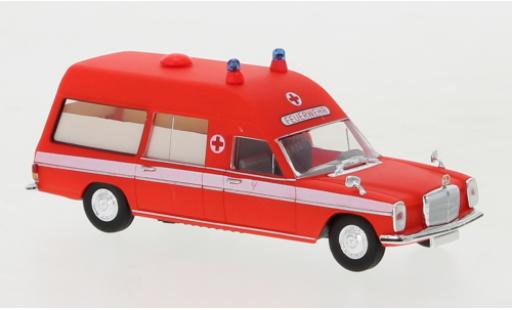 Diecast model cars Mercedes /8 1/87 Brekina KTW Berufsfeuerwehr Frankfurt 1970 2. Version Ambulanzwagen Mercedes /8 1/87 Brekina KTW Berufsfeuerwehr Frankfurt 1970 2. Version Ambulanzwagen diecast model cars
