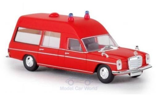 Diecast model cars Mercedes /8 1/87 Brekina KTW red 1970 Mercedes /8 1/87 Brekina KTW red 1970 diecast model cars
