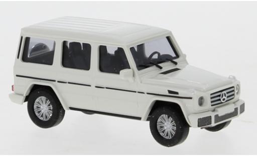 Diecast model cars Mercedes Classe G 1/87 Busch (W463) white avec plus Stoßstange Mercedes Classe G 1/87 Busch (W463) white avec plus Stoßstange diecast model cars