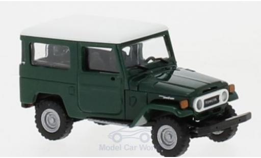 Diecast model cars Toyota Land Cruiser 1/87 Busch J4 green/white Toyota Land Cruiser 1/87 Busch J4 green/white diecast model cars