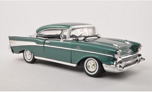 Diecast model cars Chevrolet Bel Air 1/18 Motormax grün 1:18 Chevrolet Bel Air 1/18 Motormax grün 1:18 diecast model cars