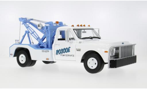 Chevrolet C-30 1/18 Greenlight Dually Wrecker weiss 1969 Roscoe Tow Service 1:18 diecast model cars