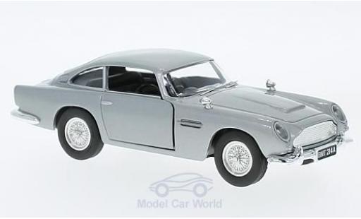 Diecast model cars Aston Martin DB5 1/36 Corgi grey RHD James Bond Goldeneye Aston Martin DB5 1/36 Corgi grey RHD James Bond Goldeneye diecast model cars