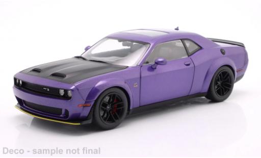 Diecast model cars Dodge Challenger SRT violett 1/18 Solido