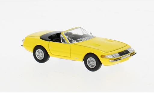 Diecast model cars Ferrari 365 GTS/4 Daytona Spider gelb 1971 1/87 Brekina