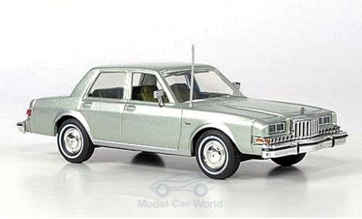 Dodge Diplomat 1/43 First Response metallic green 1985 mit reichhaltigem Zubehör diecast model cars