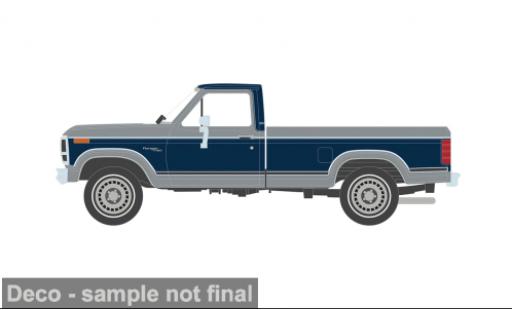 Diecast model cars Ford F-1 50 Ranger XLT Short Bed silber/blau 1980 1/64 IXO America