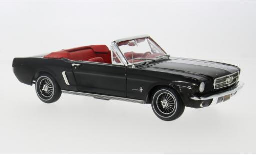 Diecast model cars Ford Mustang 1/18 Auto World Conver schwarz 1:18 Ford Mustang 1/18 Auto World Conver schwarz 1:18 diecast model cars