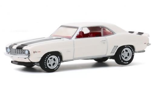 Chevrolet Camaro 1/64 Greenlight Z/28 white/black 1969 diecast model cars