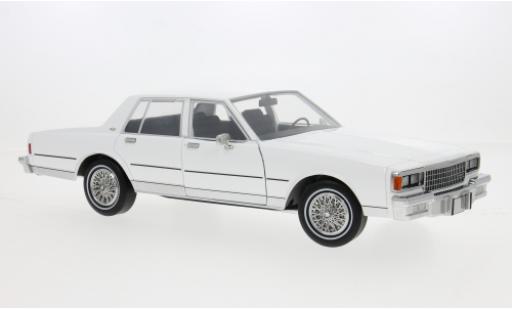 Chevrolet Caprice Classic 1/18 Greenlight weiss 1983 1:18 diecast model cars