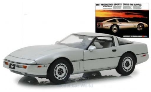 Diecast model cars Chevrolet Corvette 1/18 Greenlight C4 grey 1984 Chevrolet Corvette 1/18 Greenlight C4 grey 1984 diecast model cars