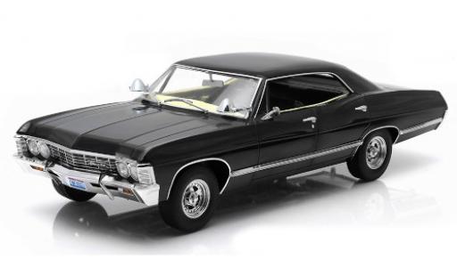 Diecast model cars Chevrolet Impala 1/24 Greenlight Sport Sedan black 1967 Chevrolet Impala 1/24 Greenlight Sport Sedan black 1967 diecast model cars