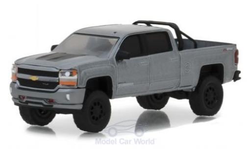 Chevrolet Silverado 1/64 Greenlight 1500 metallic grey 2018 diecast model cars