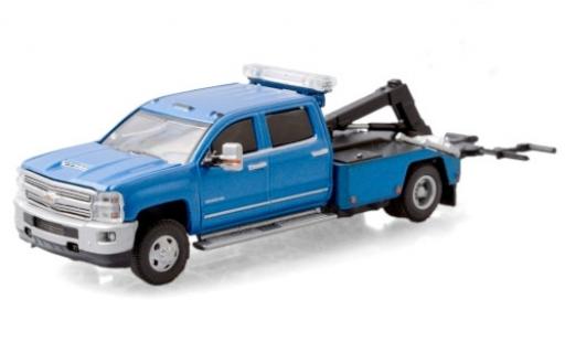 Chevrolet Silverado 1/64 Greenlight 3500 HD Wrecker metallic blue 2018 diecast model cars